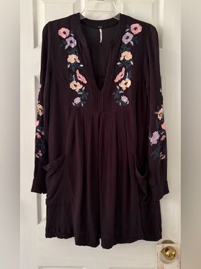 Free People Black Long-Sleeve Embroidered V-Neck Dress